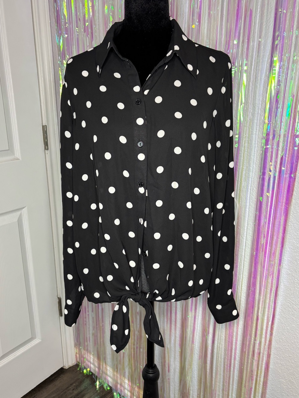 Peter Nygard Black & White Polka Dot Tie-Front Button Down Shirt- lightweight